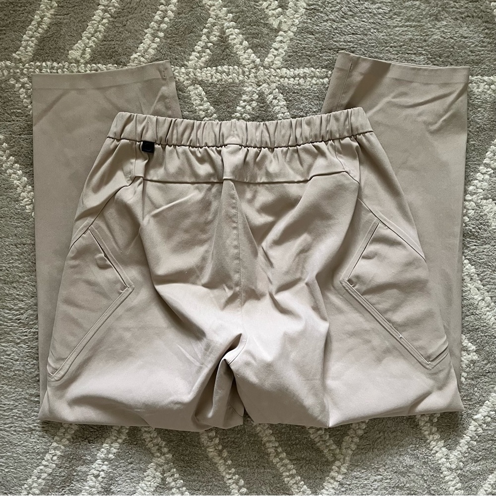 Lululemon Khaki Pull-on Trousers Medium